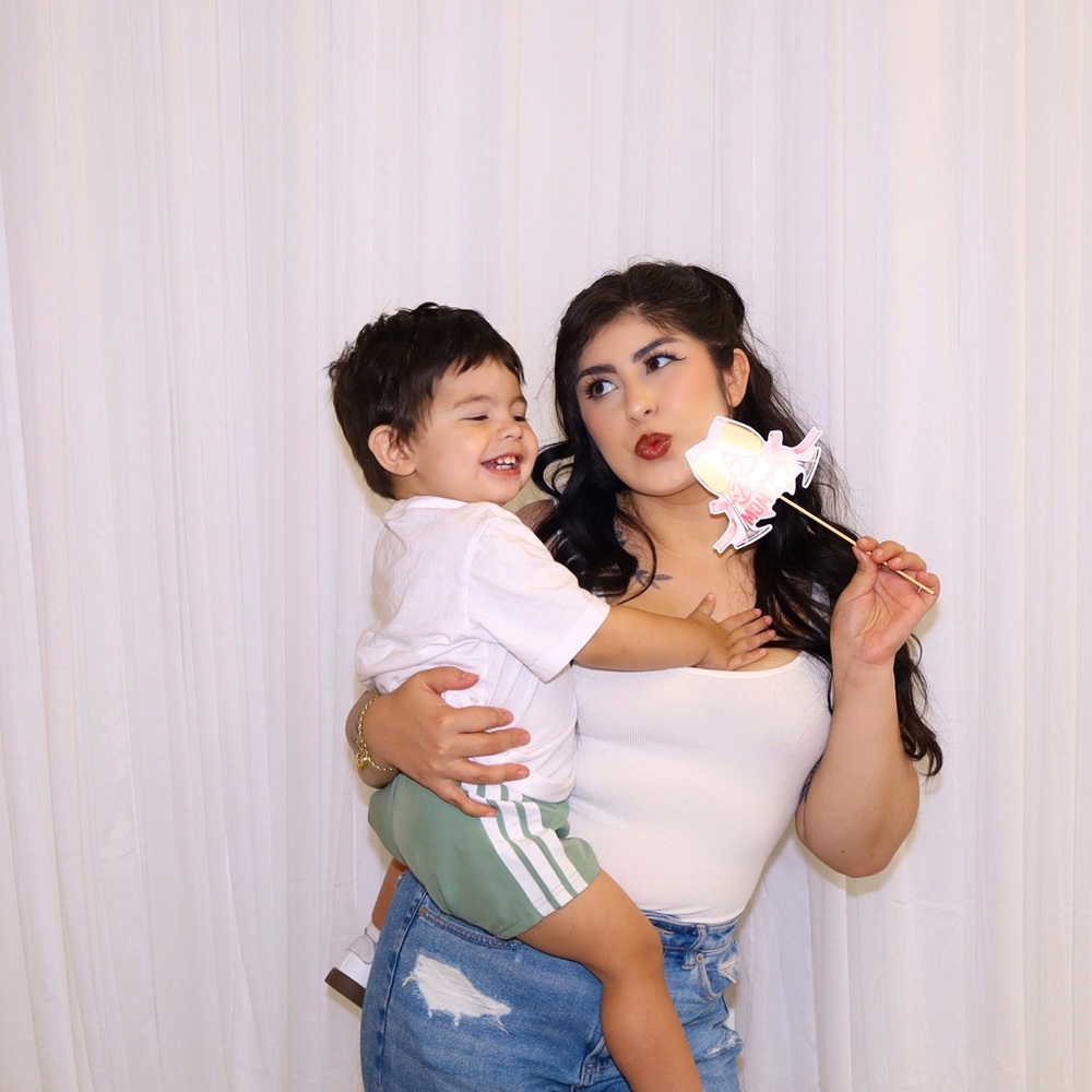 Meet your Posher, Evangelina